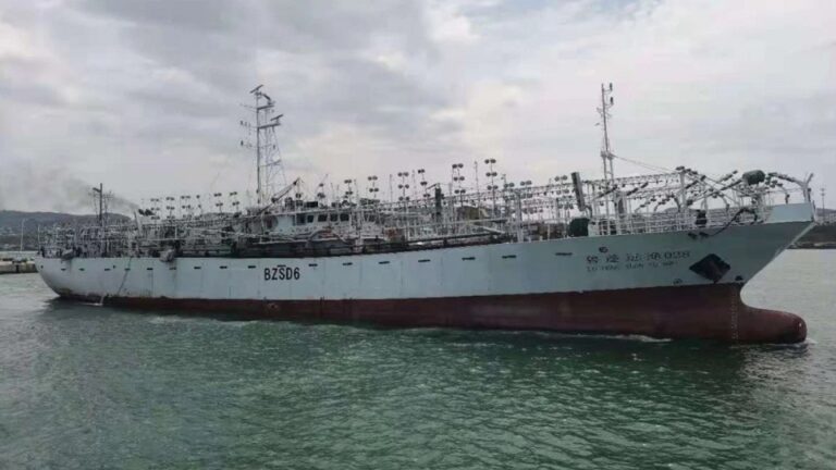 Sri Lankan divers recover seven bodies from capsized Chinese ship