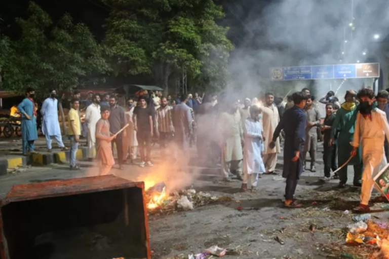 Several countries issue travel advisories as violent clashes erupt in Pakistan