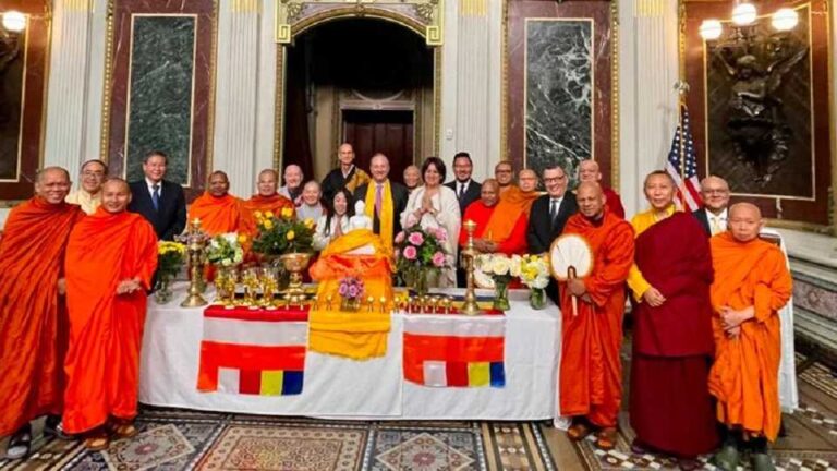 Sri Lankan Embassy in Washington D.C. celebrates Vesak 2023 at the White House