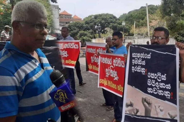 “Protect Freedom of Speech” – Silent protest in Kandy