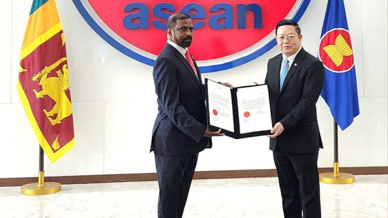 Ambassador Colombage Presents Letter of Credence to Secretary General of ASEAN
