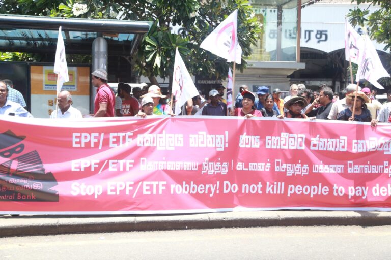 Activists demand immediate action against EPF/ETF robbery (PHOTOS)