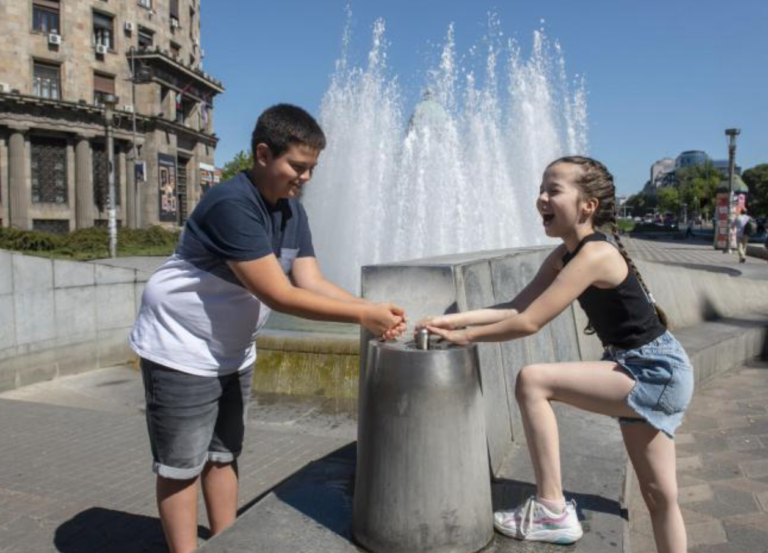 Most children in South Asia are exposed to extreme high temperatures, UNICEF says