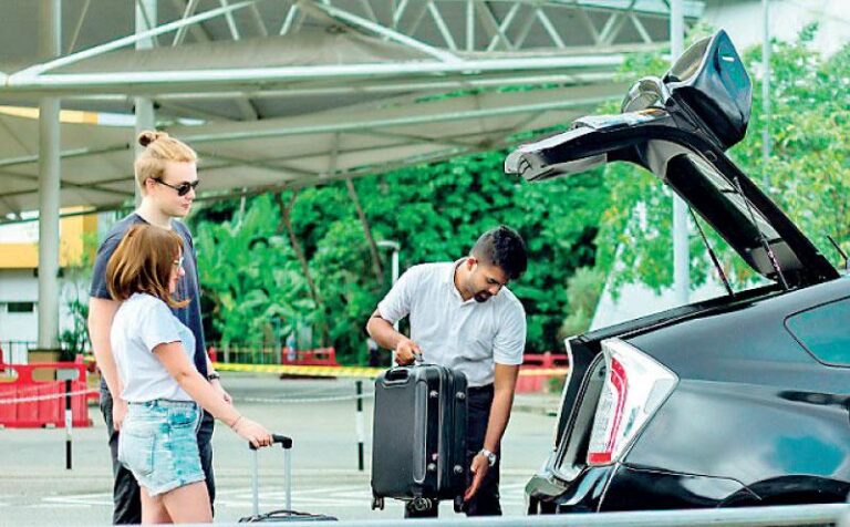 PickMe launches taxi service at BIA for the benefit of tourists