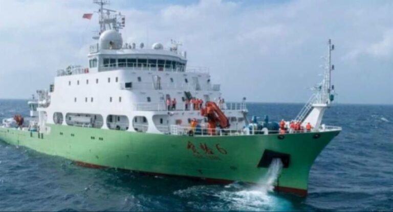 Shi Yan 6 vessel opens to conduct NARA research and public viewing.