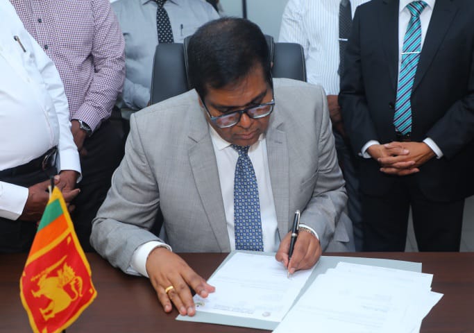 New LRC Chief Panduka Keerthinanda assumes duties