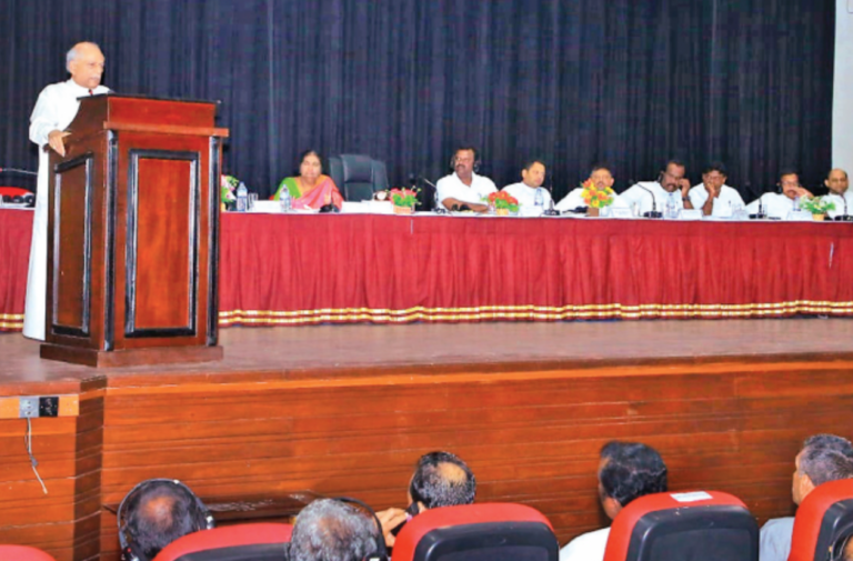 Dinesh Gunawardena Addresses Land Issues at Vavuniya District Food Security Programme