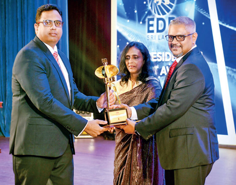 Sysco LABS recognised as leading technology exporter in SL at Presidential Export Awards