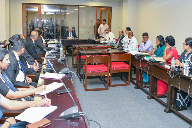 president-allocates-40-perch-land-to-sri-lanka-law-college-lnw-lanka