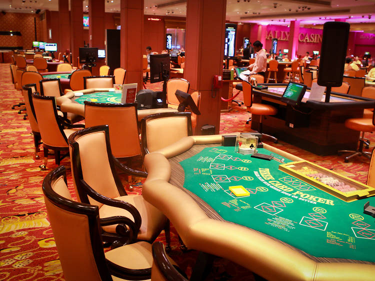 James Packer’s Colombo Casino land in Fort still remains vacant