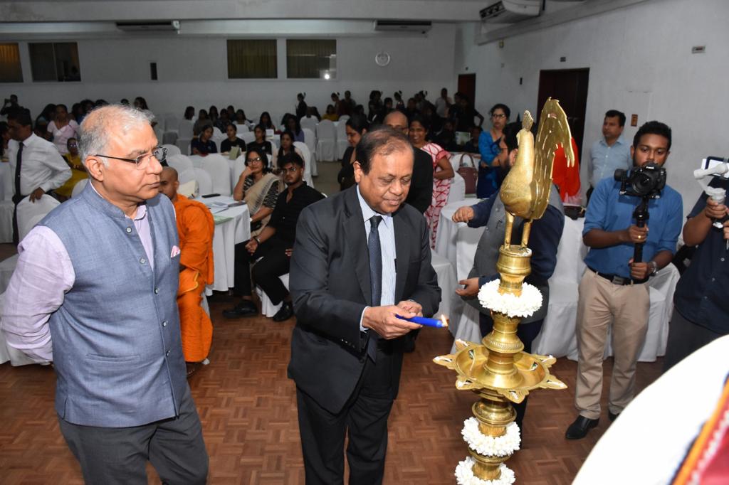 High Commissioner and Minister of Education inaugurate World Hindi Day celebrations in Colombo