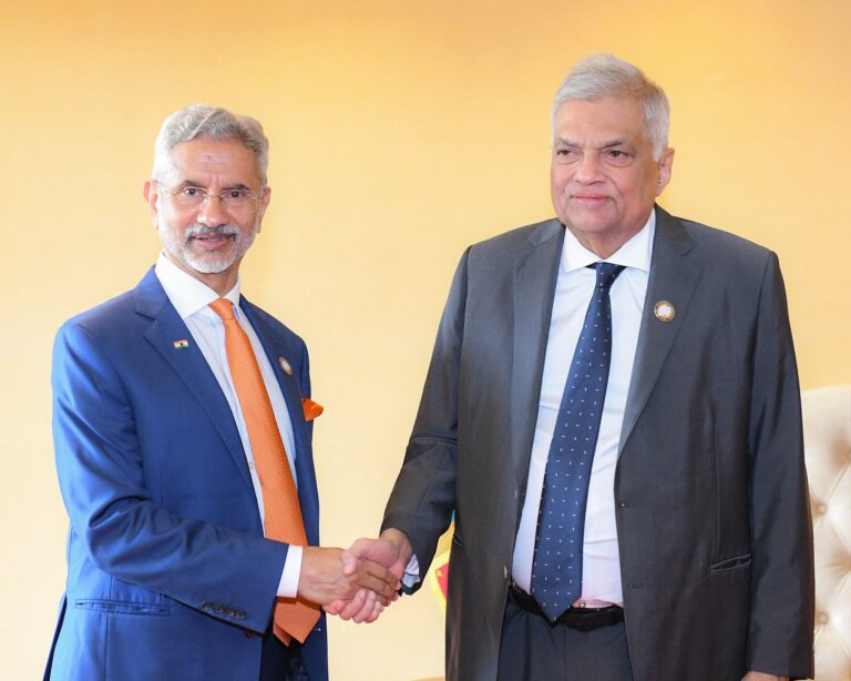 Indian External Affairs Minister meets SL President to discuss bilateral initiatives at NAM summit