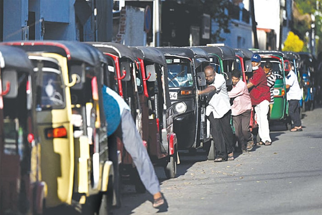 New QR code system for three-wheelers to provide efficient service