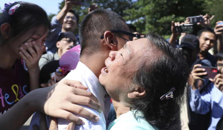 A photojournalist released: RSF urges the junta to free the 64 other reporters still detained