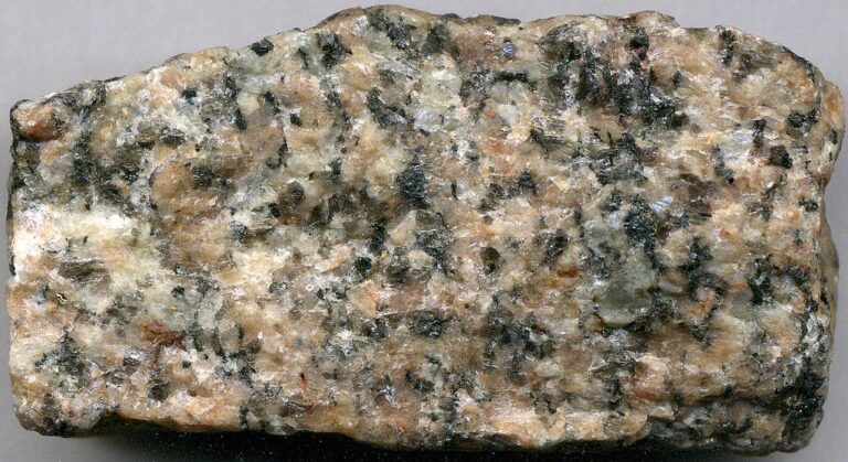 Sri Lanka set to increase granite export amidst low domestic demand.