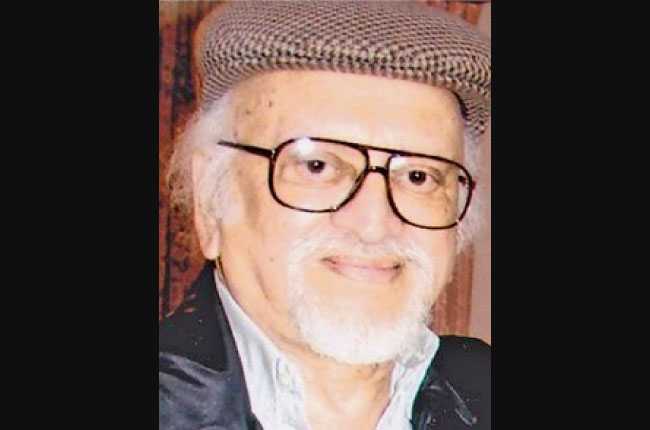 Prominent Journalist H.L.D. Mahindapala passes away at 93