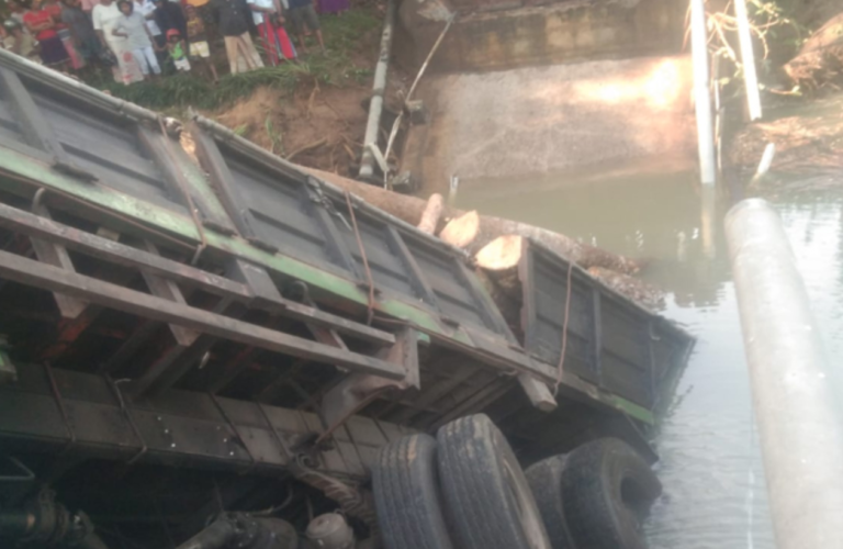 Bridge Collapse Disrupts Traffic on Embilitipitya – Middeniya Main Road