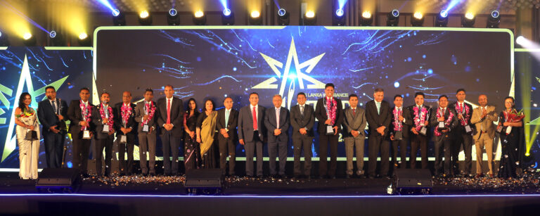Sri Lanka Insurance recognizes its top Sales achievers at Star Awards 2022