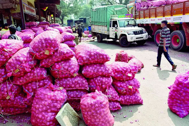 India institutes indefinite ban on onion exports, heightening global price concerns