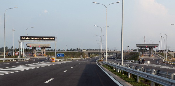 Sri Lanka’s Expressways Record Rs. 126 Million in Revenue Over Three Days