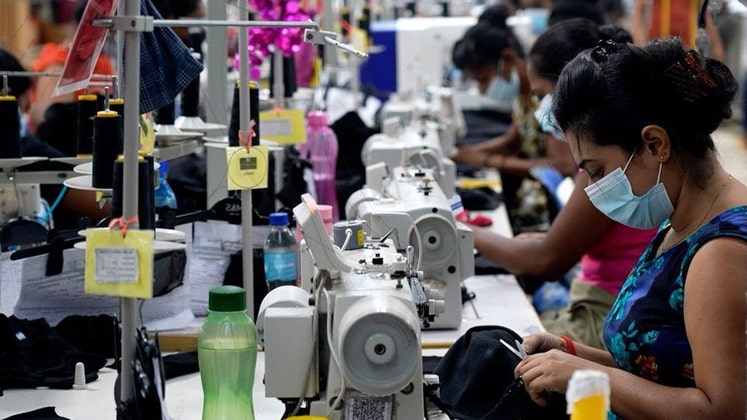 Sri Lanka manufacturing sector slides as services gain in April 2024