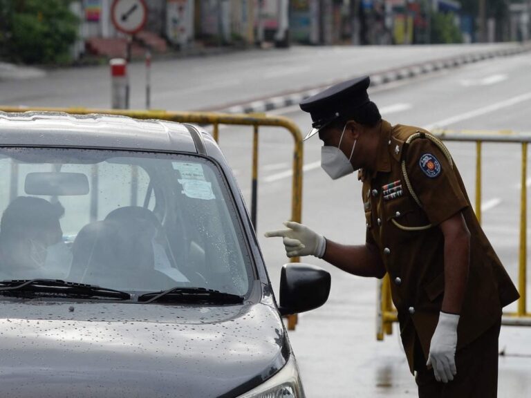 Authorities warn public of individuals impersonating as Police officers in plainclothes