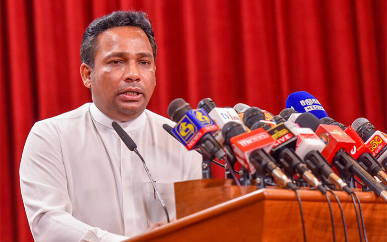 Sathasivam Viyalendiran sworn in as State Minister of Trade and Environment