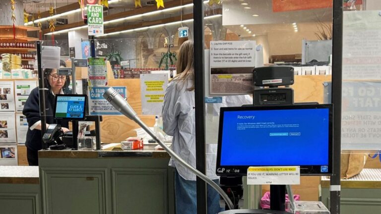 Global warning issued over cyber threats amidst IT outage