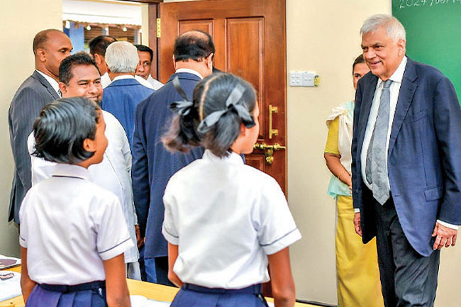 President unveils smart classroom initiative in Southern Province