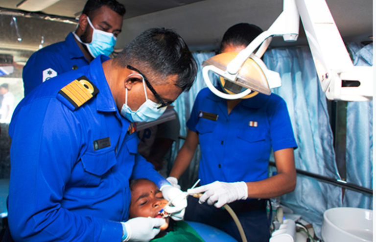 Sri Lanka Navy Conducts Mobile Dental Services for Children in Batticaloa
