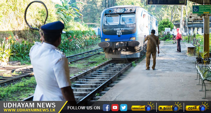 University staff resumes work, Railway union threatens indefinite strike