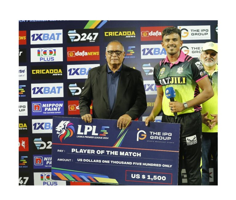 Maheesh Theekshana donates his Man-of-Match Award to the Cancer Trust