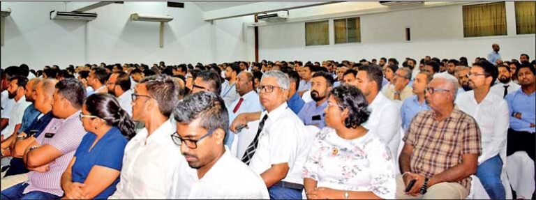 SEC reconstitutes entry requirements for Capital Market professionals