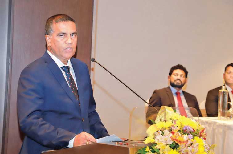 Sri Lanka Customs set to hit record revenue milestone of Rs. 1 trillion