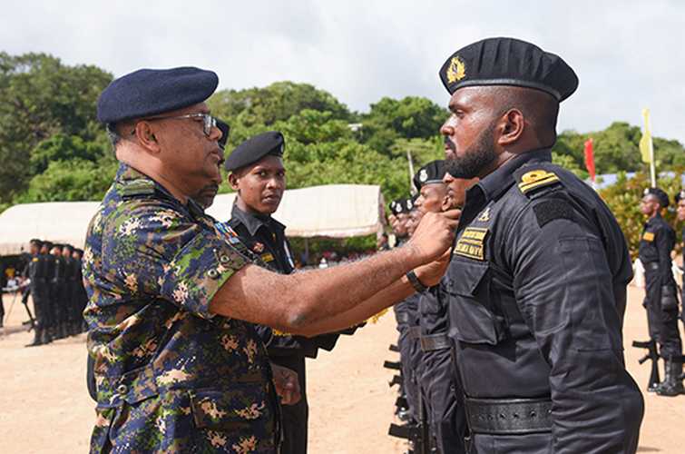 Navy honours graduates of Rapid Action Boat Squadron Qualifying Course