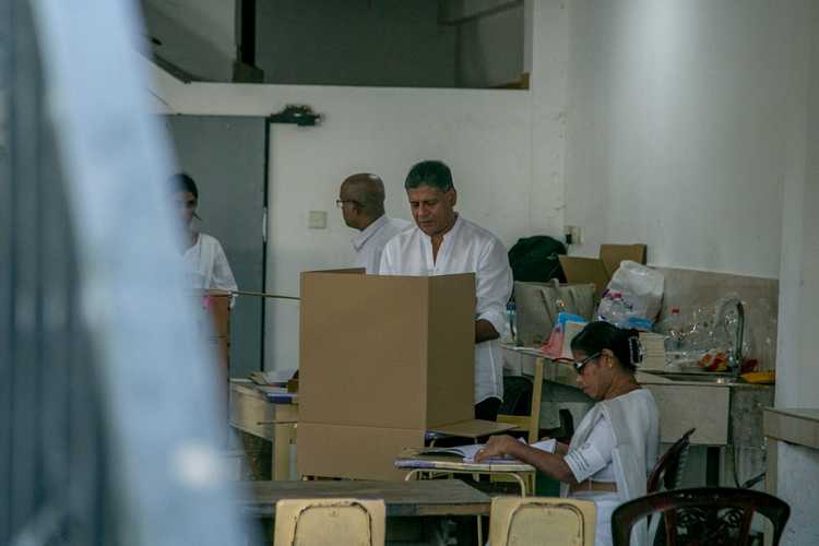 Presidential Candidate Dilith Jayaweera casts vote