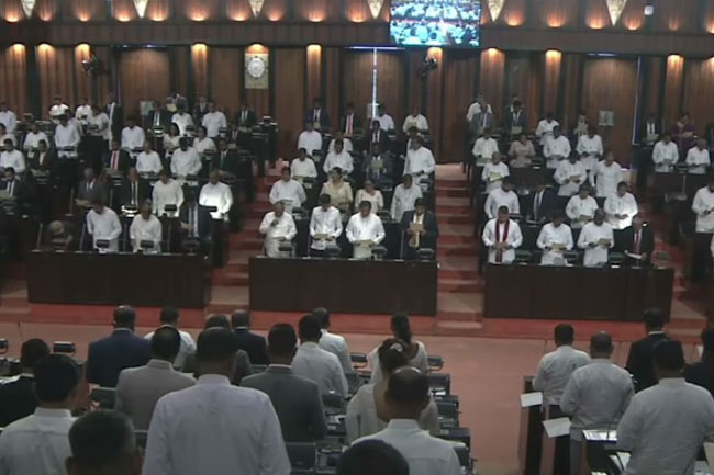 New MPs for Parliament of Sri Lanka sworn in