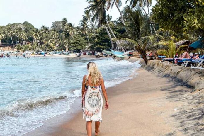 Sri Lanka Welcomes US Lifting of Security Alert, Boosting Tourism and Investments