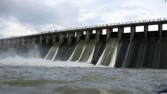 13 reservoirs begin spilling amidst heavy rainfall, flood risk increases