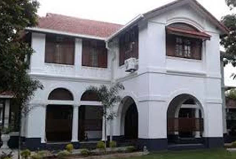 Committee Submits Report on Misuse of Ministerial Residences