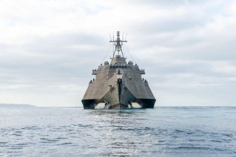 USS Santa Barbara Docks in Colombo, Stressing SL Strategic Role in Indian Ocean Security