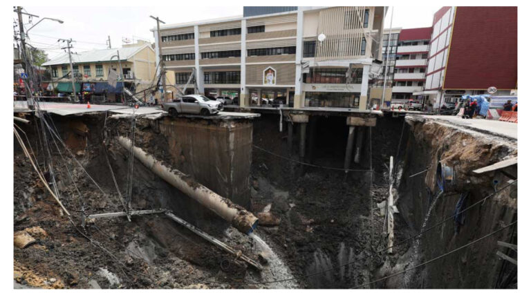 Massive Sinkhole Disrupts Bangkok