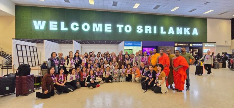 Vietnamese Buddhist Delegation from the US Begins Spiritual Tour of Sri Lankan Vietnamese Buddhist Delegation from the US Begins Spiritual Tour of Sri Lankan