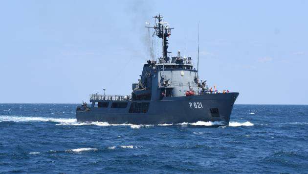 SL Navy Launches Sea Rescue After Merchant Vessel Suffers Engine Failure South of Island