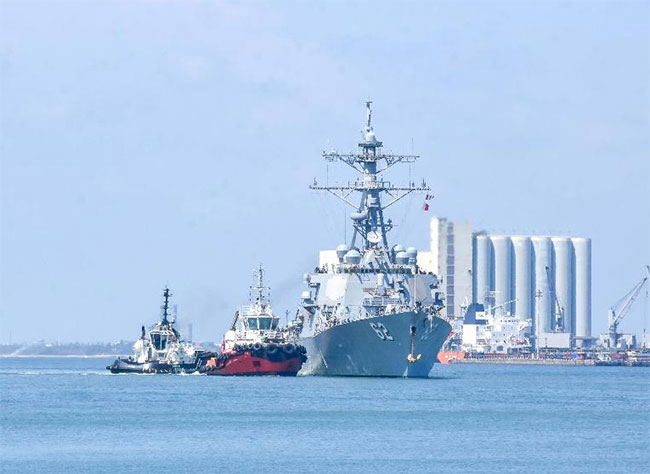 US Navy Destroyer USS Fitzgerald Arrives in Colombo for Replenishment Stop