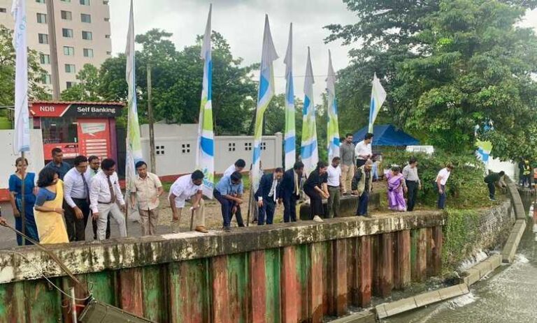 New “Plastic Loop” Project Launched to Tackle Waste in Colombo’s Canals