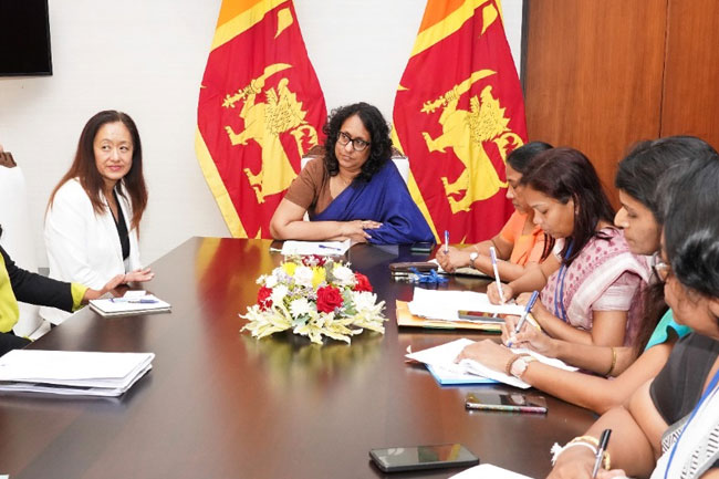 US Envoy and Sri Lankan Premier Discuss Deeper Educational Partnership
