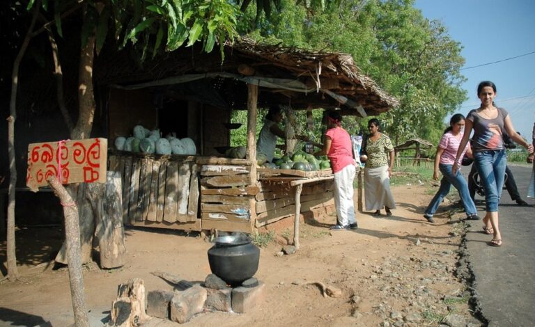 Official Poverty Threshold Edges Up at Start of 2026