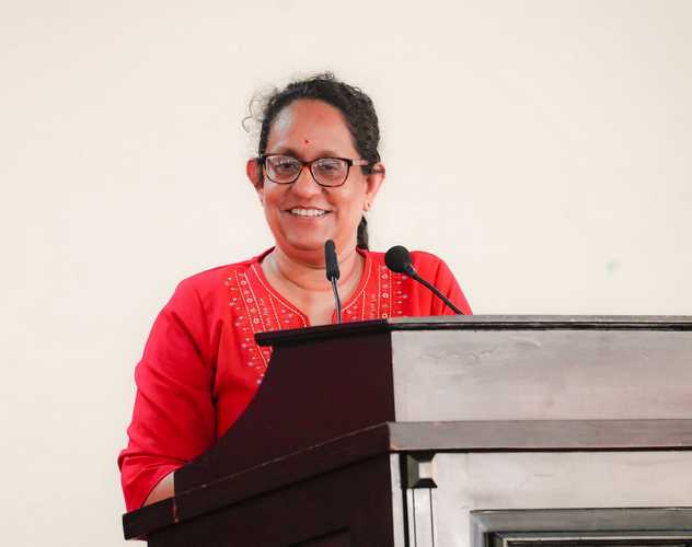 Prime Minister Urges Women to Lead Nation’s Renewal and Reject Divisive Politics