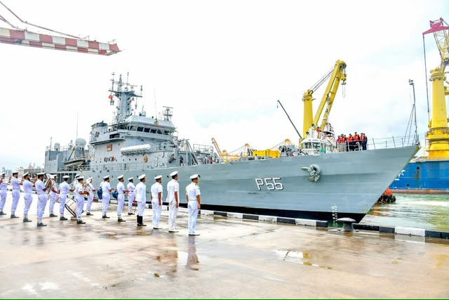Indian Naval Vessel Completes Colombo Visit, Reinforcing Maritime Ties
